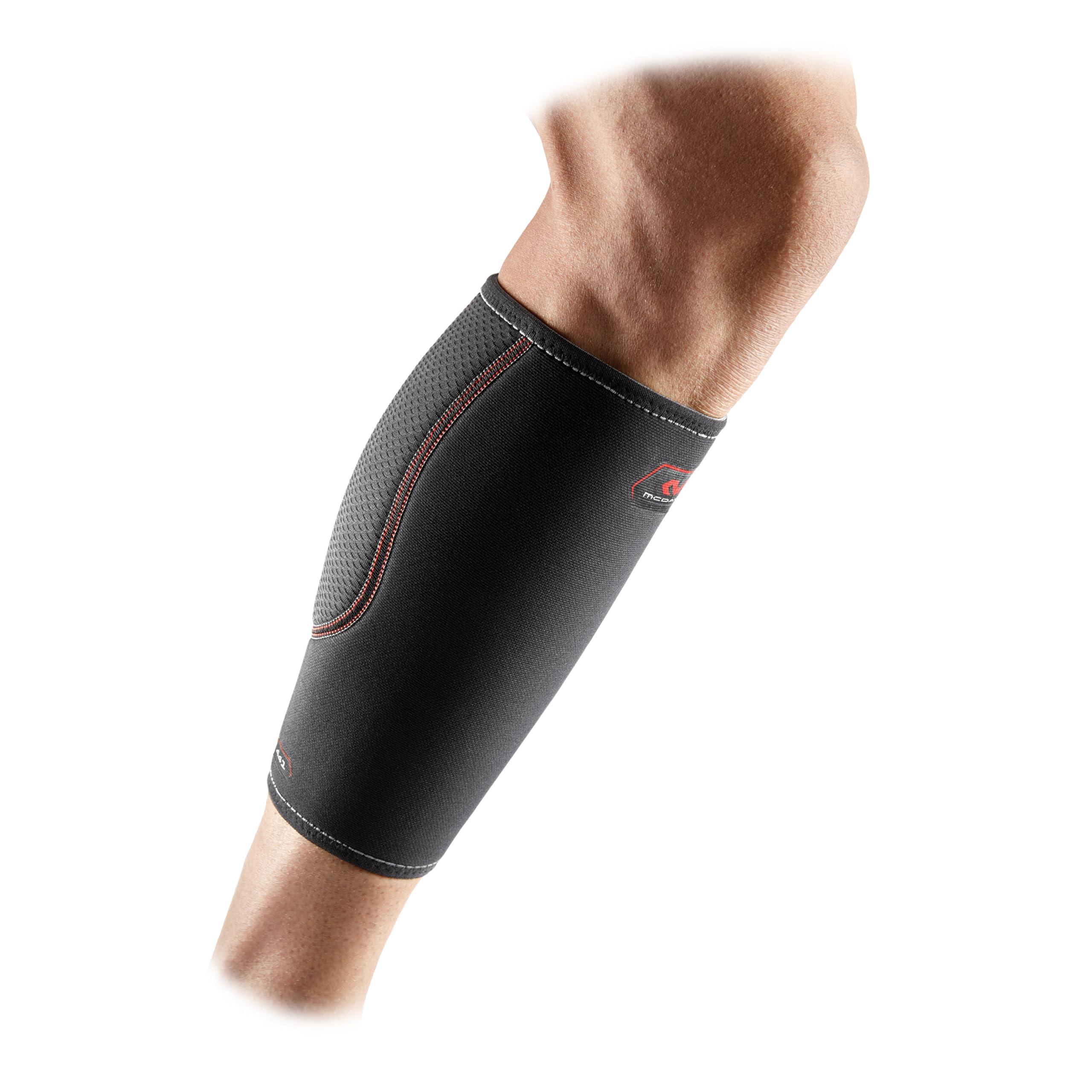 McDavid McDavid Calf Compression Sleeve, Light Support for Left or Right Leg, Helps Provide Relief From Pain, Men & Women, Black, Adult S