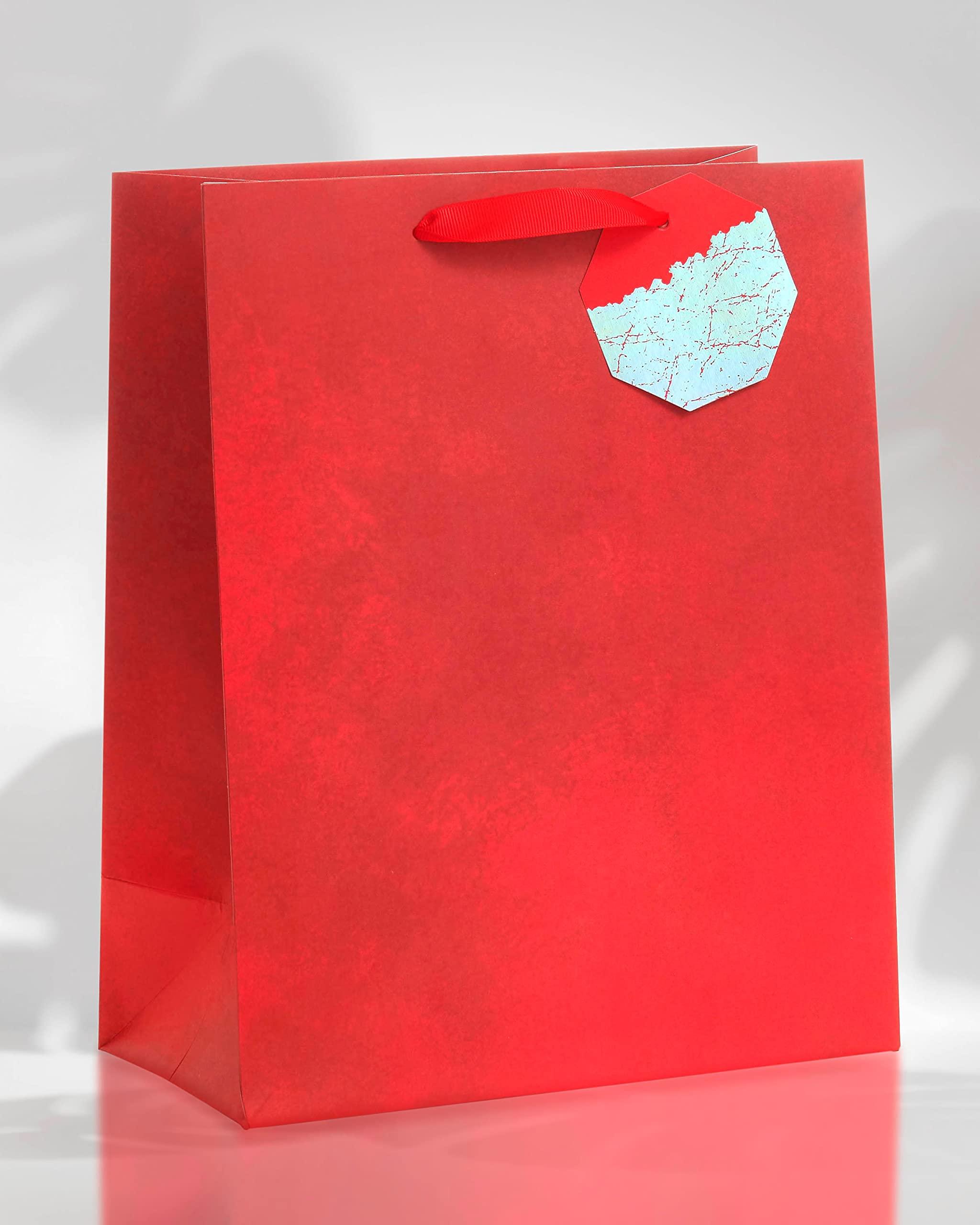 UK Greetings UK Greetings Multipack of 6 Large Gift Bags with Tags for Him/Her/Friend - Red Design