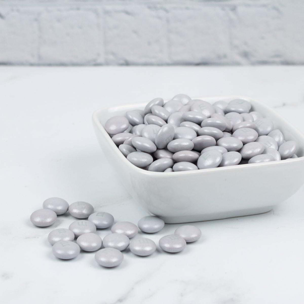 Just Candy 1,000 Pcs Silver Candy M&M\'s Milk Chocolate (2 lb, 1,000 Pcs)