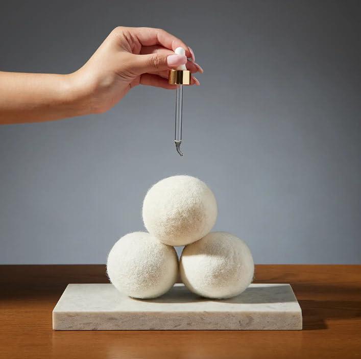 B0CMN1GKHV Wool Dryer Ball 100% Organic Wool from New Zealand. Natural Fabric Softener, Reusable, Reduces Clothing Wrinkles ans Saves Drying Time (Pack of 6)