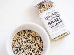 TJ's Trader Joe's Everything but the Bagel Sesame Seasoning Blend 2.3 oz (2 Pack)