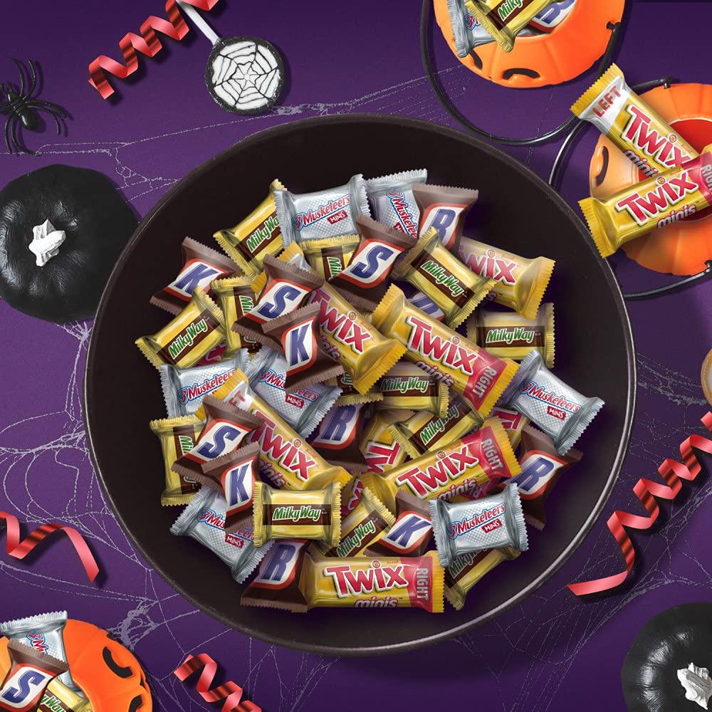 Mars Mars SNICKERS, TWIX, MILKY WAY & 3 MUSKETEERS Mixed Chocolate Bulk Halloween Candy Assortment-130.57oz/455ct