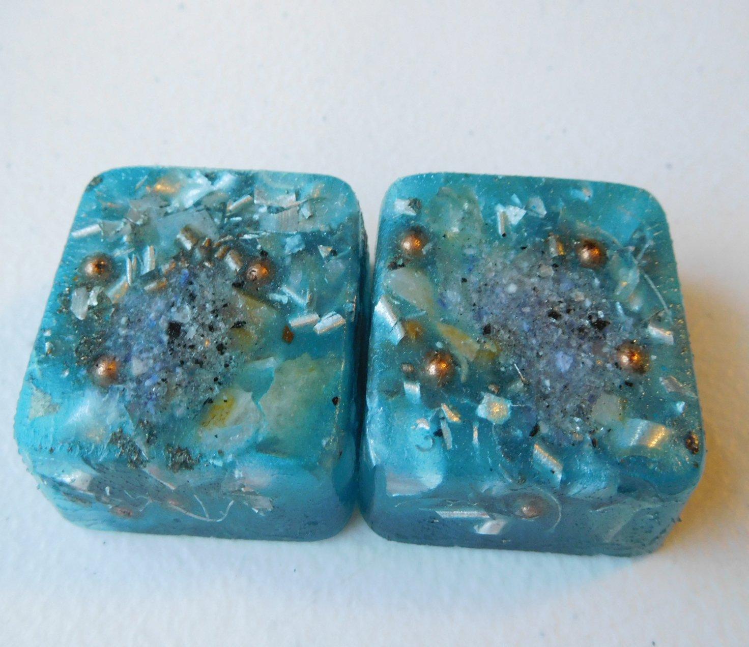 Rise Perspective Green Purple 2 Mini Cube Tower Busters Crystal Orgone (Green Purple)