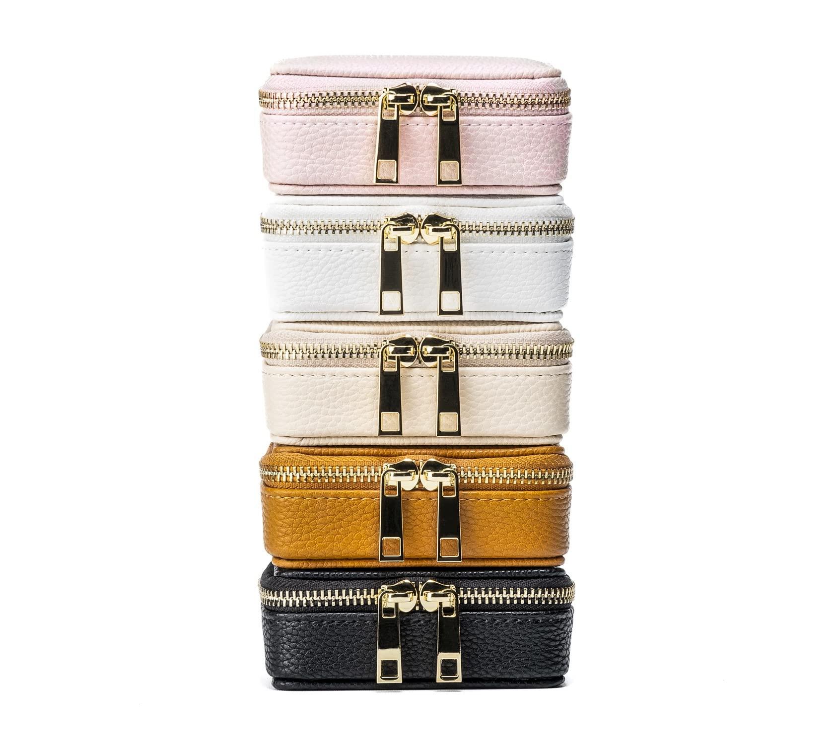 Four Corners Co Pill Organizer Vegan Leather Pill Case with Removable 7-Day Daily Pill Organizer a Travel Pill Organizer for Your Travel Essentials (White)