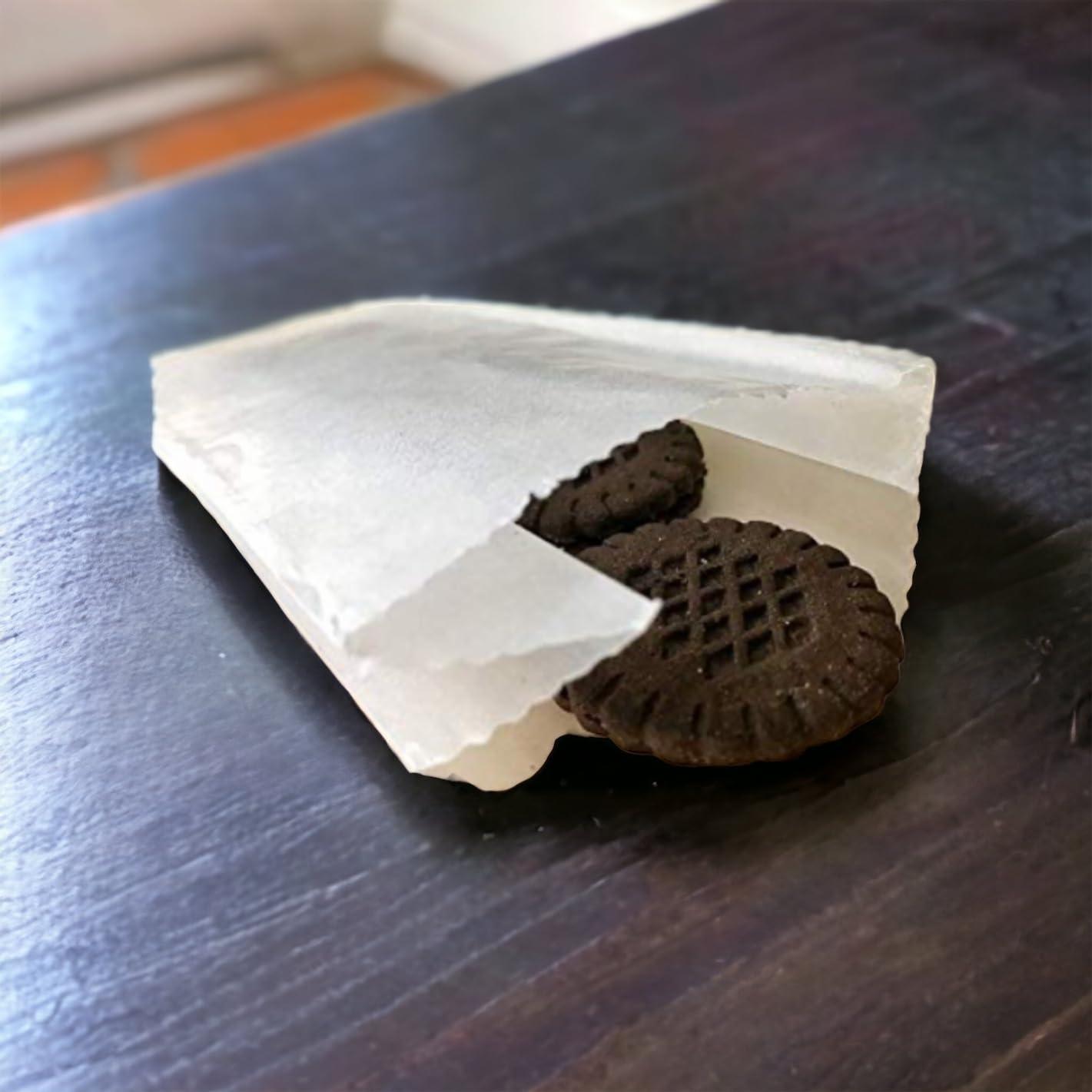 The Baker Celebrations Small Square Glassine Wax Paper Bags lb. Food Grade Grease Resistant White Paper Mini Bag for Snacks Candies and Crafts (Pack of 200)