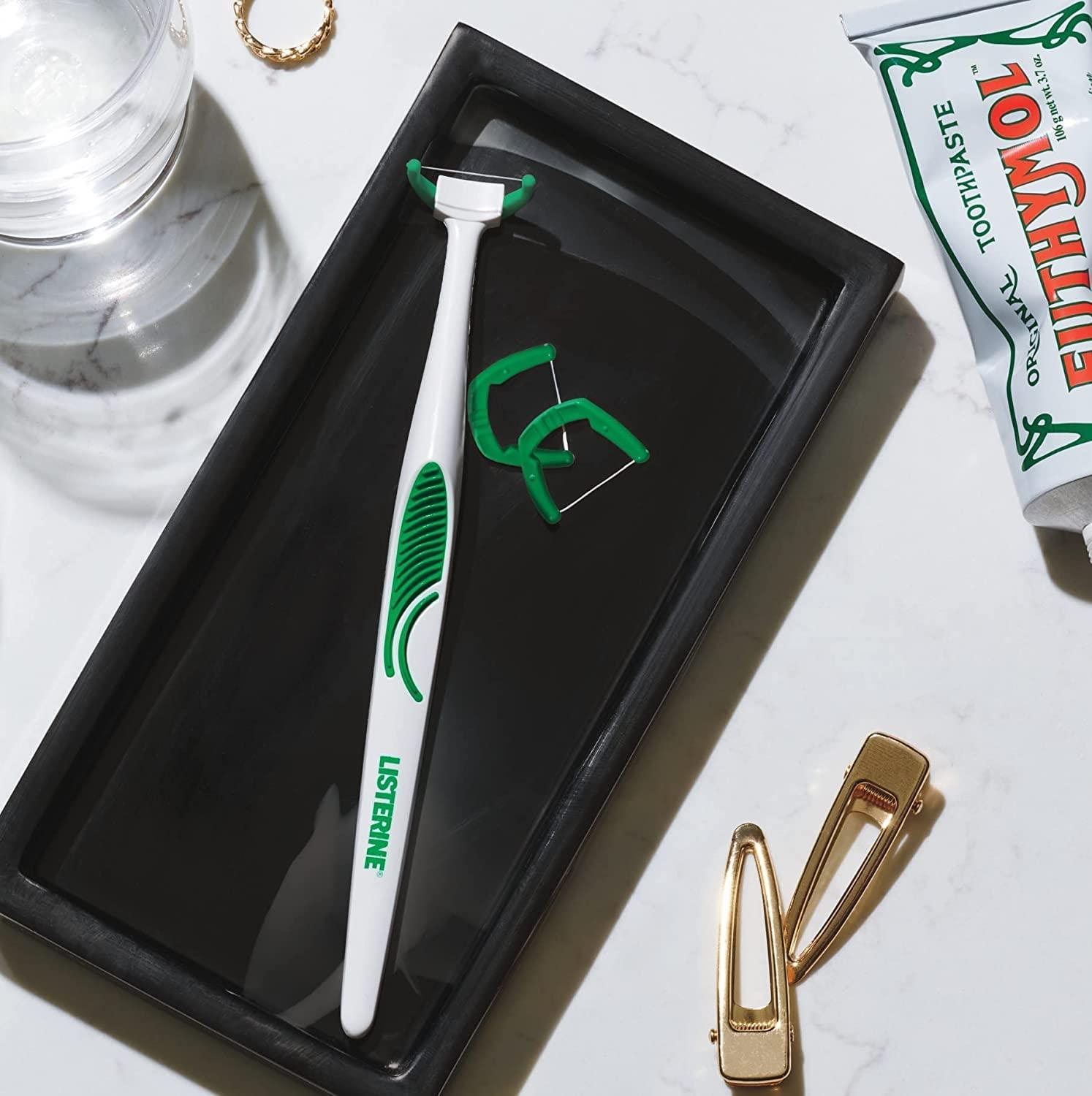 55Dental Ultra Clean Access Flosser for Hard-to-Reach Areas, Flosser Handle with 28 Refills, Mint