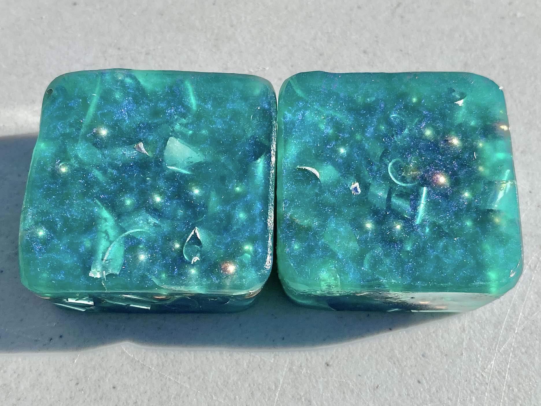 Rise Perspective Green Purple 2 Mini Cube Tower Busters Crystal Orgone (Green Purple)