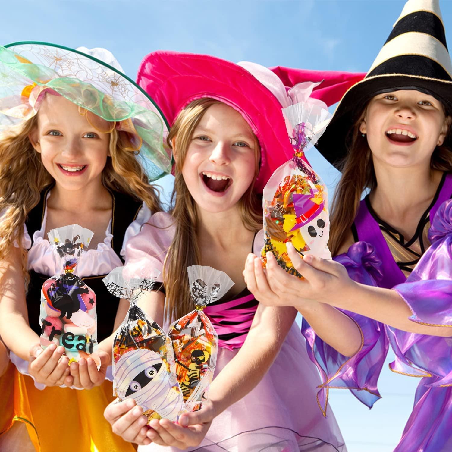 SULOLI SULOLI Halloween Cellophane Treat Bags, 120pcs Plastic Clear Candy Bags Pumpkin Ghost and Halloween Goody Bags with 150 Twist Ties for Kids Halloween Trick or Treat Party Favors