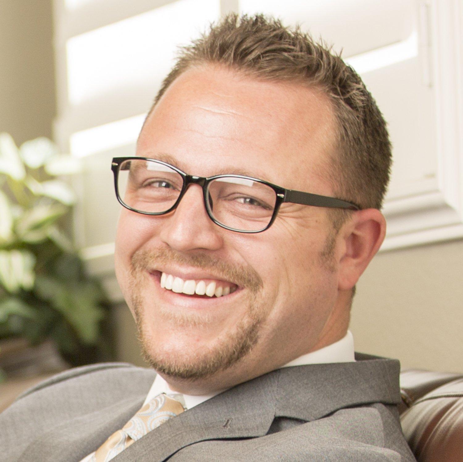 PAXLAMB PAXLAMB Red First Aid Bag Small First Aid Kit Empty Medical Storage Bag for First Aid Kits Pack Emergency Hiking Backpacking Camping Cycling Travel Car (Red 7.9x5.5 5PC)