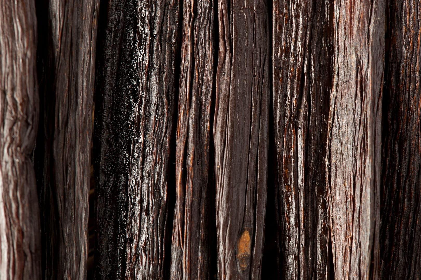 Vanilla Bean Kings Ugandan Vanilla Beans Whole Grade A Vanilla Pods for Homemade Vanilla Extract, Baking, Ice Cream, Flavoring, & Vanilla Powder (25 Pack)