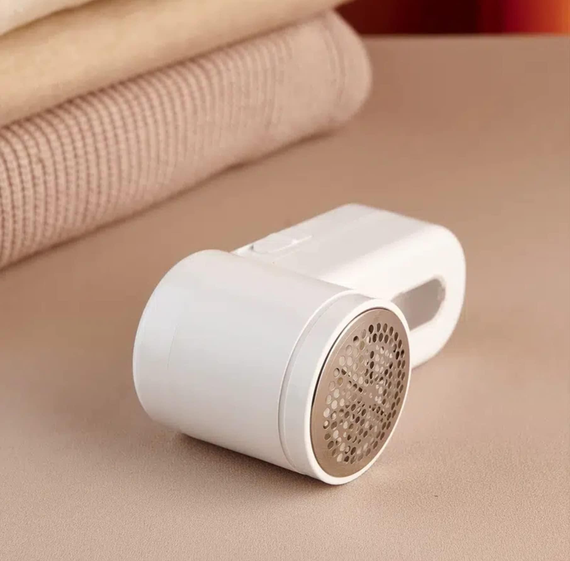 Generic Rechargeable Fabric Shaver and Lint Remover for Removing Lint and Pilling from Clothing, Furniture, Sweaters, Sofas and Blankets