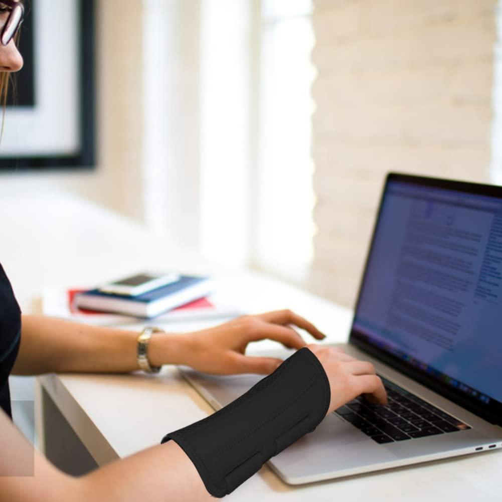 HYCOPROT HYCOPROT Wrist Support Brace Compression Reversible Adjustable Strap for Wrists Carpal Tunnel Relieve Tendonitis Arthritis for Men and Women (Black, S/M-Right Hand (Pack of 1))