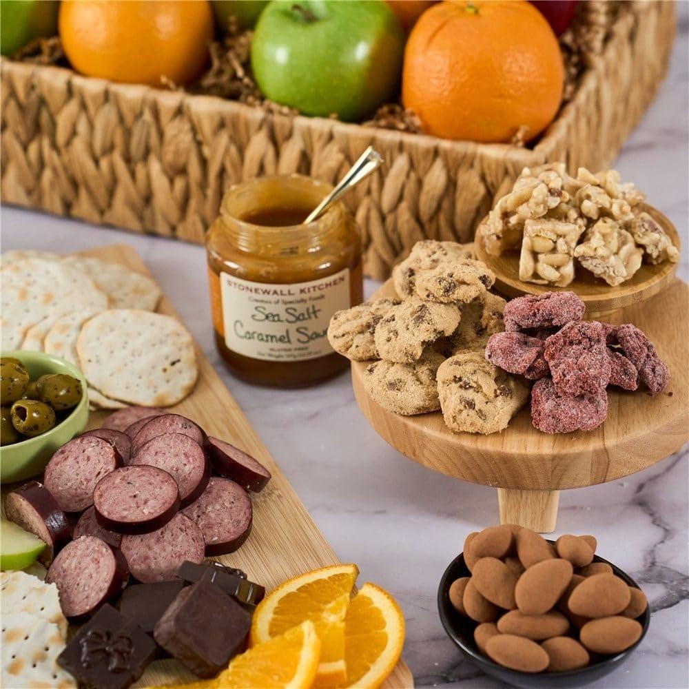 GourmetGiftBaskets.com GourmetGiftBaskets.com Deluxe Fruit Basket - Gourmet Gift Baskets Prime - Fruit Gift Baskets - Food Gift Baskets Prime - Birthday, Christmas, Sympathy, Men, Women, Family