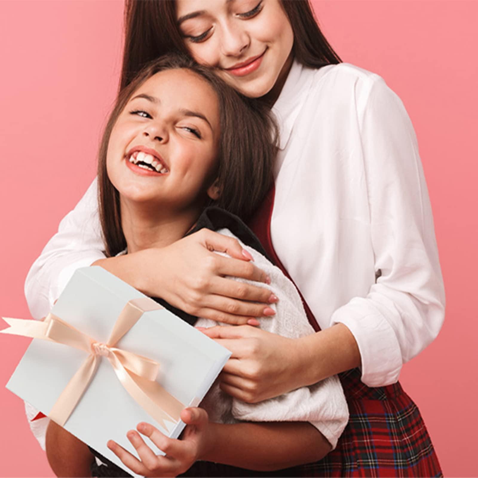 CHARMGIFTBOX CHARMGIFTBOX White Gift Boxes with Lids, 9x7x4 Inches Gift Box with Ribbon, Collapsible Gift Boxes with Magnetic Closure for Presents, Bridesmaid Proposal Box Contains Gift Card Ribbon Tag