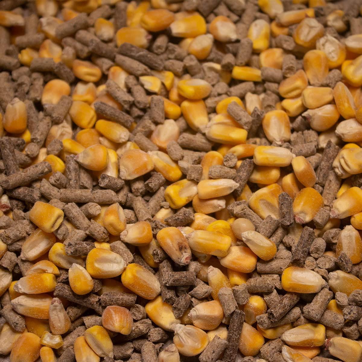 BACKWOODS ATTRACTION BACKWOODS ATTRACTION BUCKTRIO Deer Feed 50lb. Bag - 18% Protein - Supplemental Feed