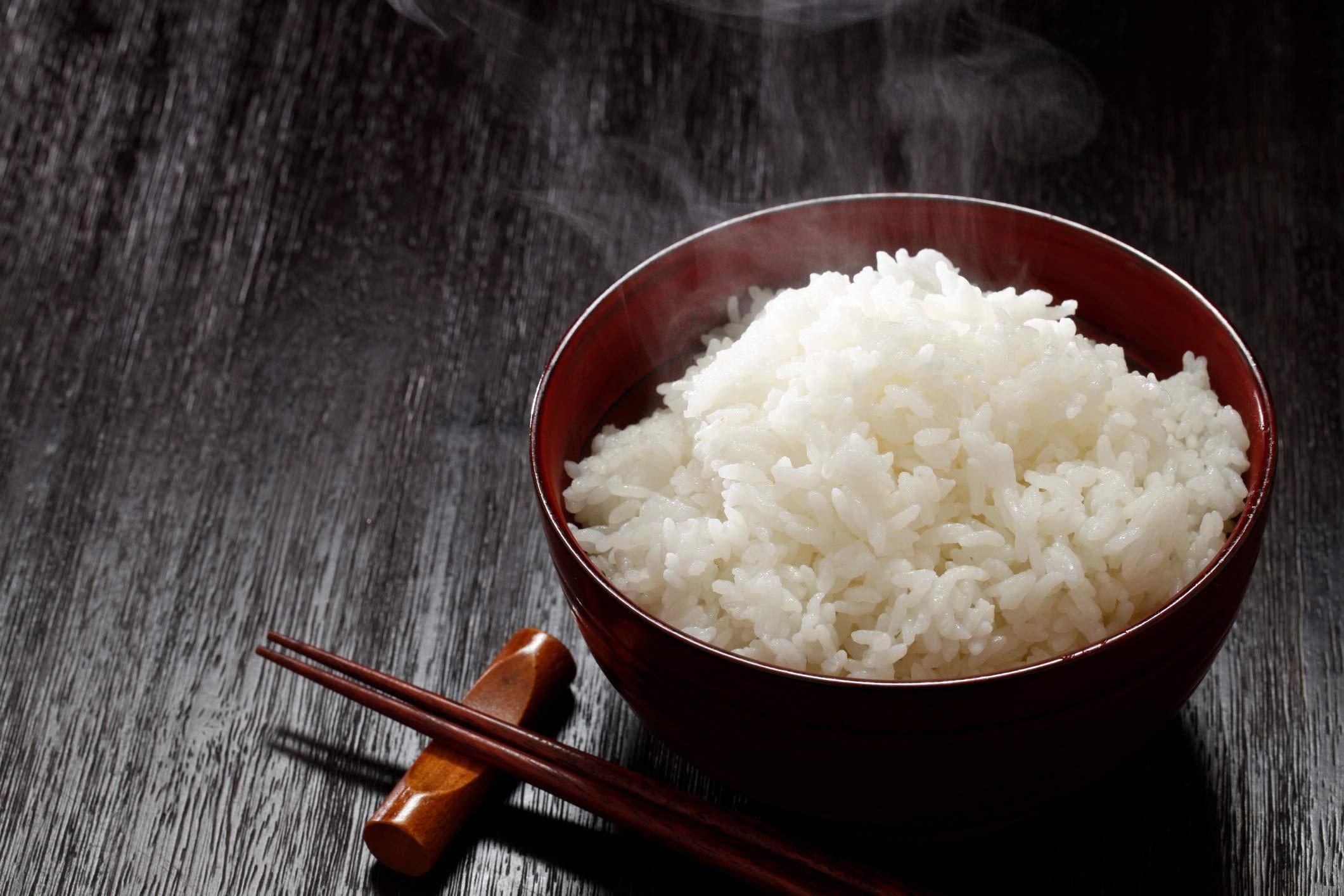 HOKKAIDO YUMEPIRIKA HOKKAIDO YUMEPIRIKA Yumepirika, Extra Premium Japanese White Rices, Product of Hokkaido, JAPAN, High-End Grade Short Grain Sticky Rice, Great Taste. Delicious for Sushi and Onigiri - 4.4 Lbs (2Kg)