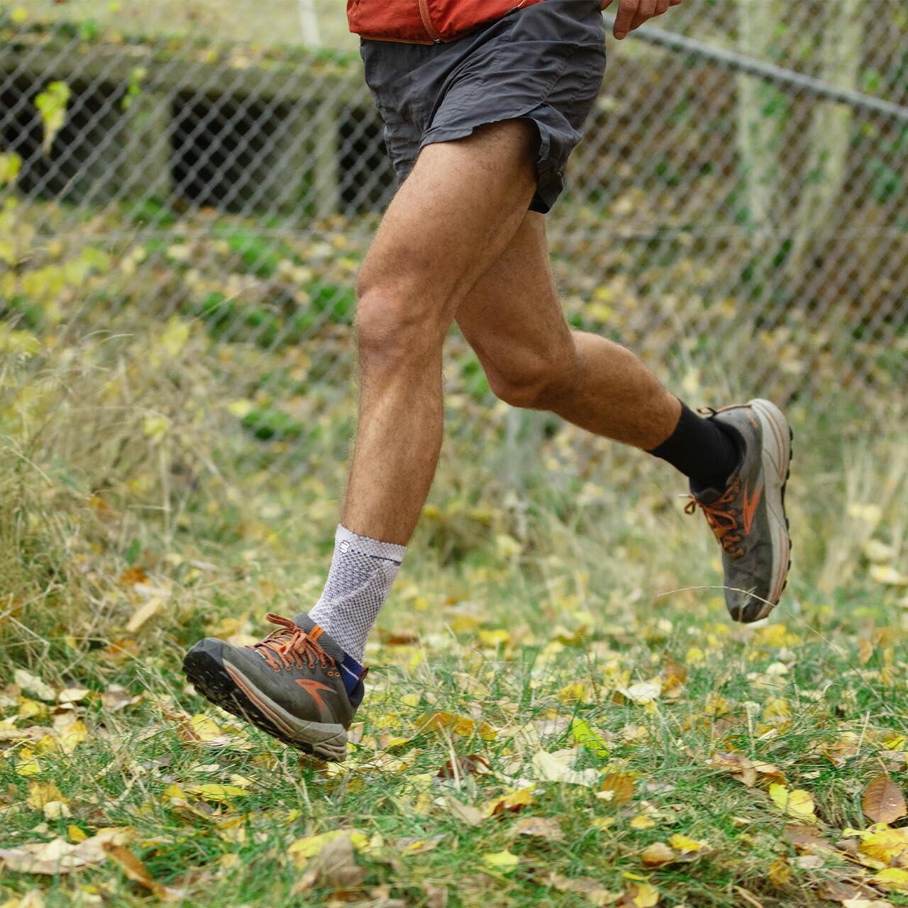 Bauerfeind AchilloTrain - Achilles Tendonitis Brace - Relieves Achilles tendon pain, swelling and inflammation. Titan, 2