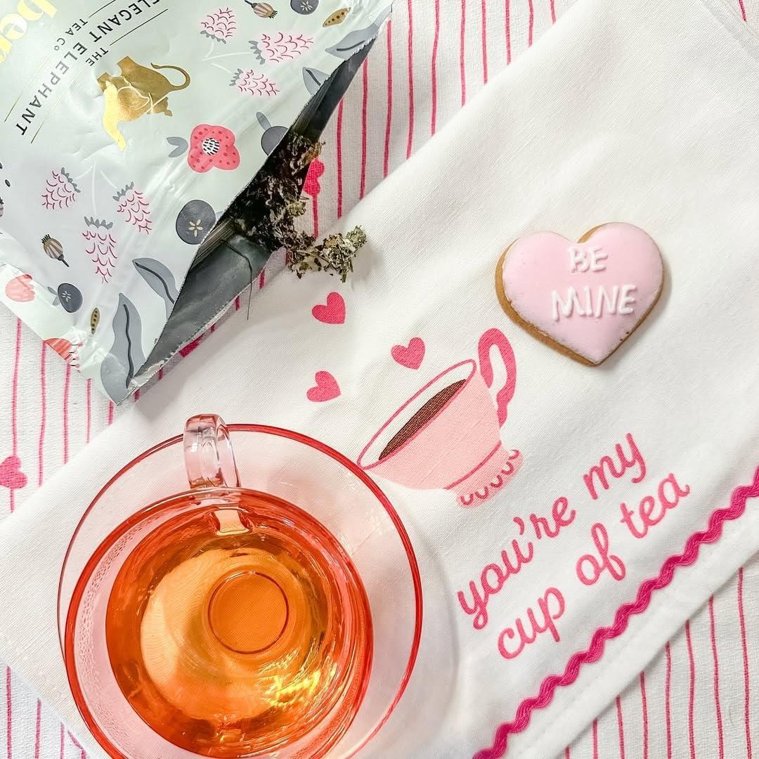 The Elegant Elephant The Elegant Elephant Raspberry Leaf Tea Loose Leaf Tea for Reproductive Health Support Natural Herbal Tea for Women Rich in Nutrients, Hot or Iced Resealable 4.4oz Pouch
