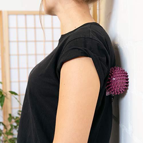 Navaris Navaris Spiky Massage Balls - Set of 2 - Hedgehog Balls for Self Massage - 1x Medium-Hard & 1x Harder Ball - Pair of Bumpy Massager Balls - Ø 3 Inch