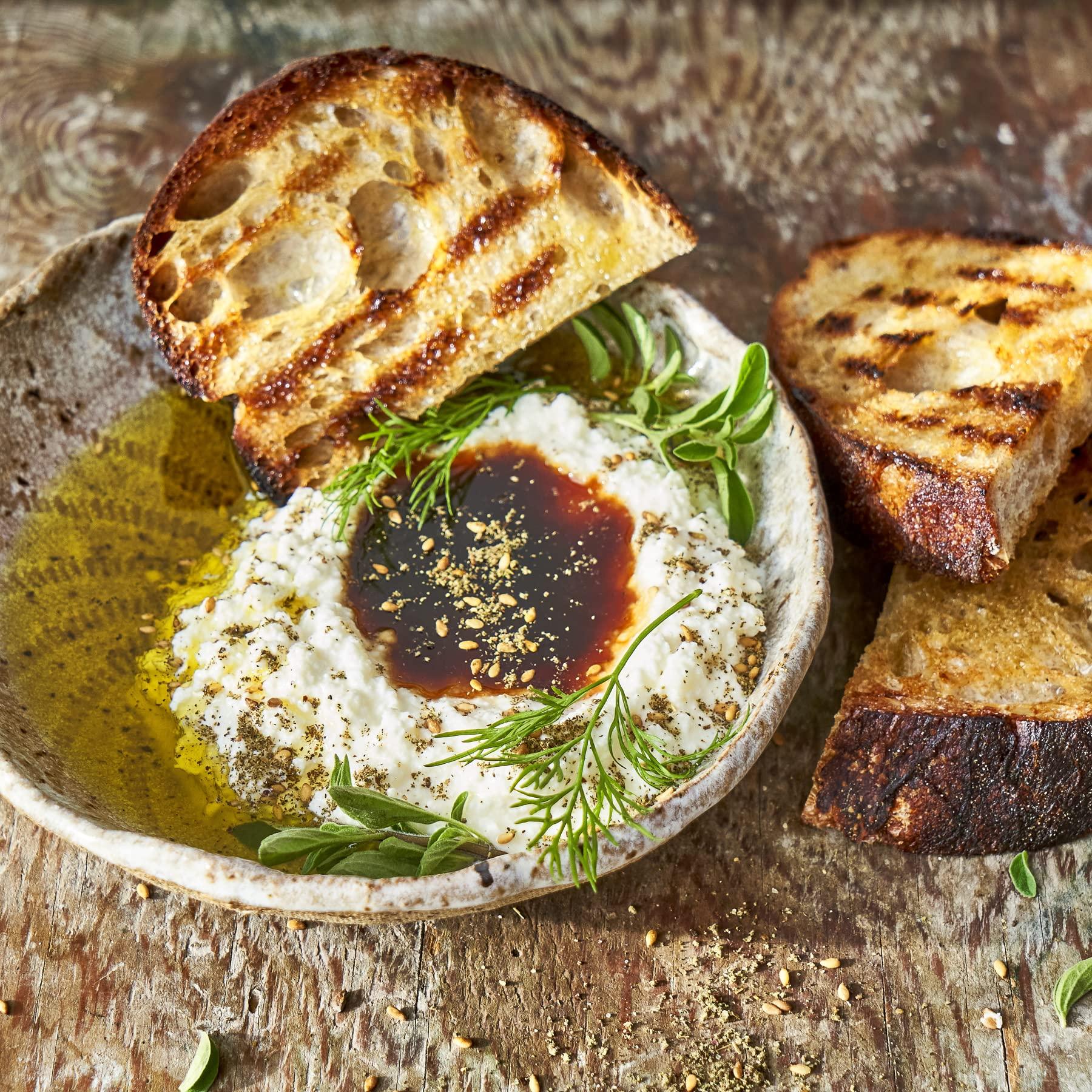 VILLA JERADA Villa Jerada, Za\'atar with Hyssop (Zaatar/Zatar/Zahtar), Premium Middle Eastern Spice Blend, 3.2 oz (Pack of 1) (ZA\'ATAR 200G POUCH)