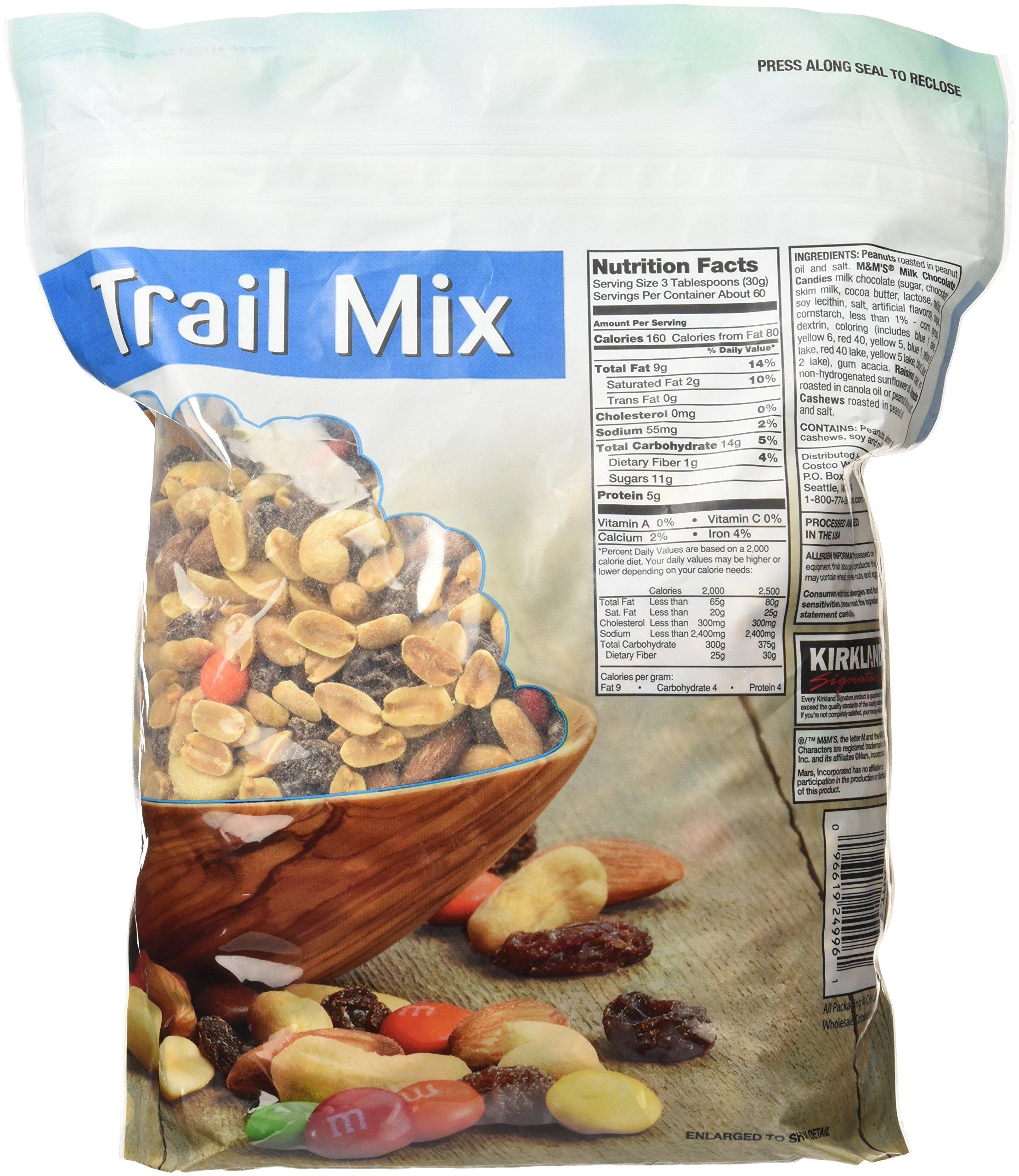 Signature Signature Trail Mix, Peanuts, M and M Candies, Raisins, Almonds and Cashews, 4 Pound (249965)