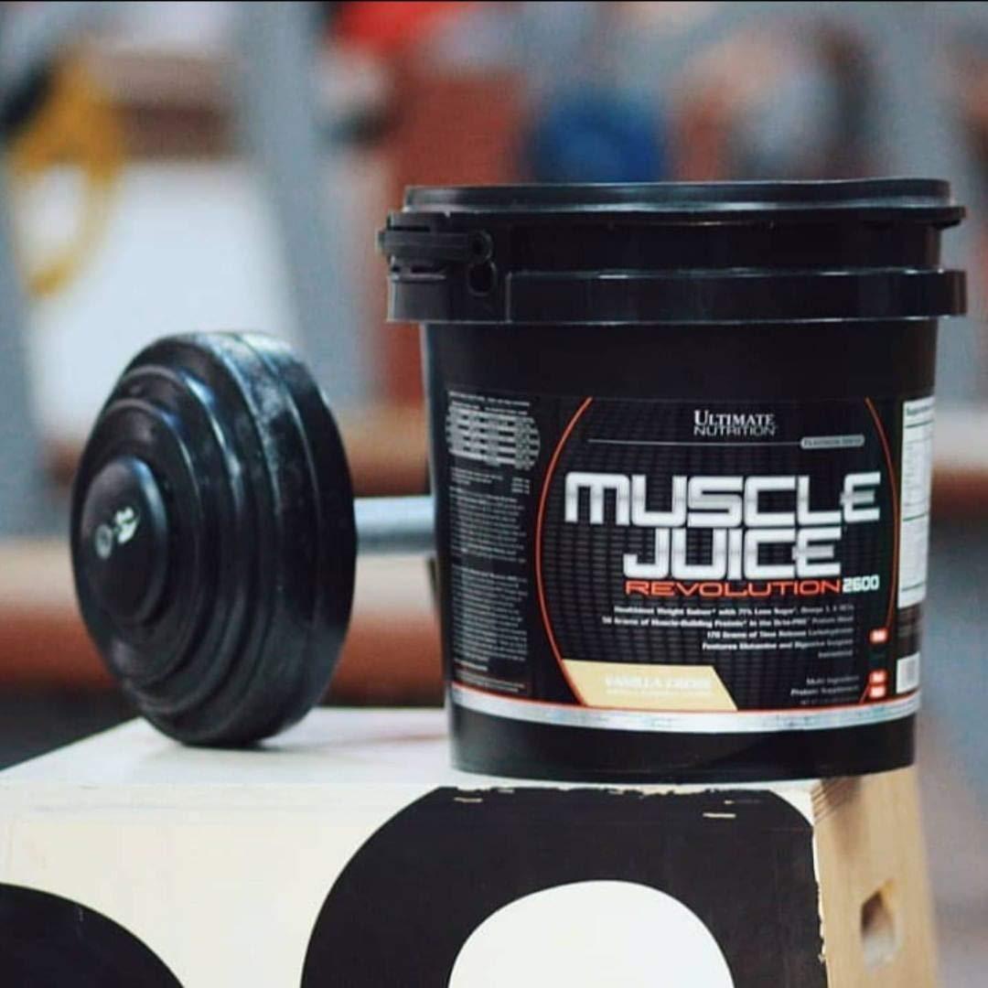 Ultimate Nutrition Ultimate Nutrition Muscle Juice Revolution 2600 Weight Gainer, Muscle Recovery with Glutamine, Micellar Casein and Time Release Complex Carbohydrates, Banana Protein Powder, 11.1 Pounds
