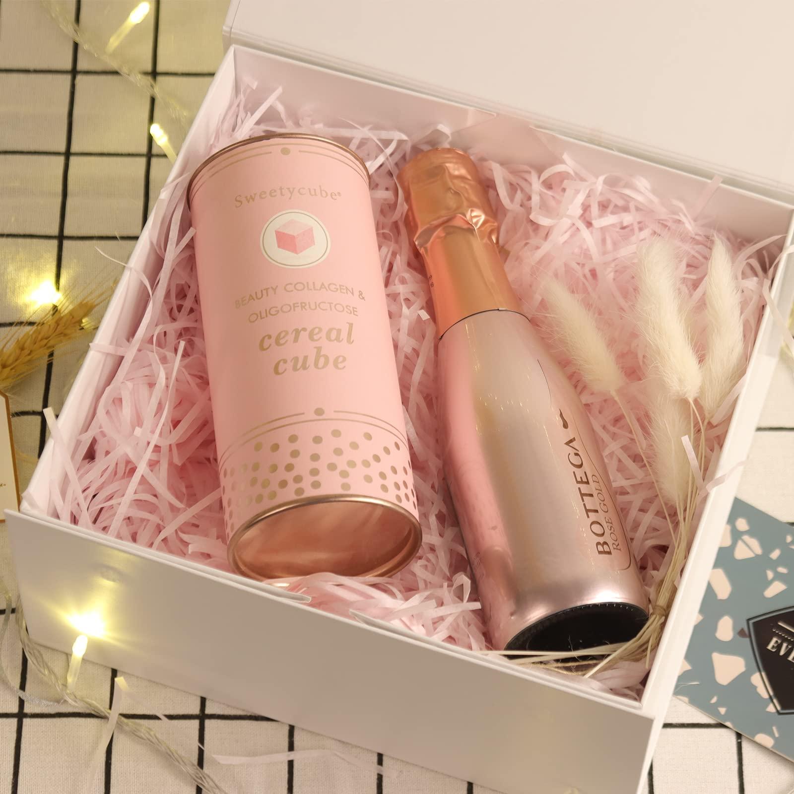 CHARMGIFTBOX CHARMGIFTBOX White Gift Boxes with Lids, 9x7x4 Inches Gift Box with Ribbon, Collapsible Gift Boxes with Magnetic Closure for Presents, Bridesmaid Proposal Box Contains Gift Card Ribbon Tag