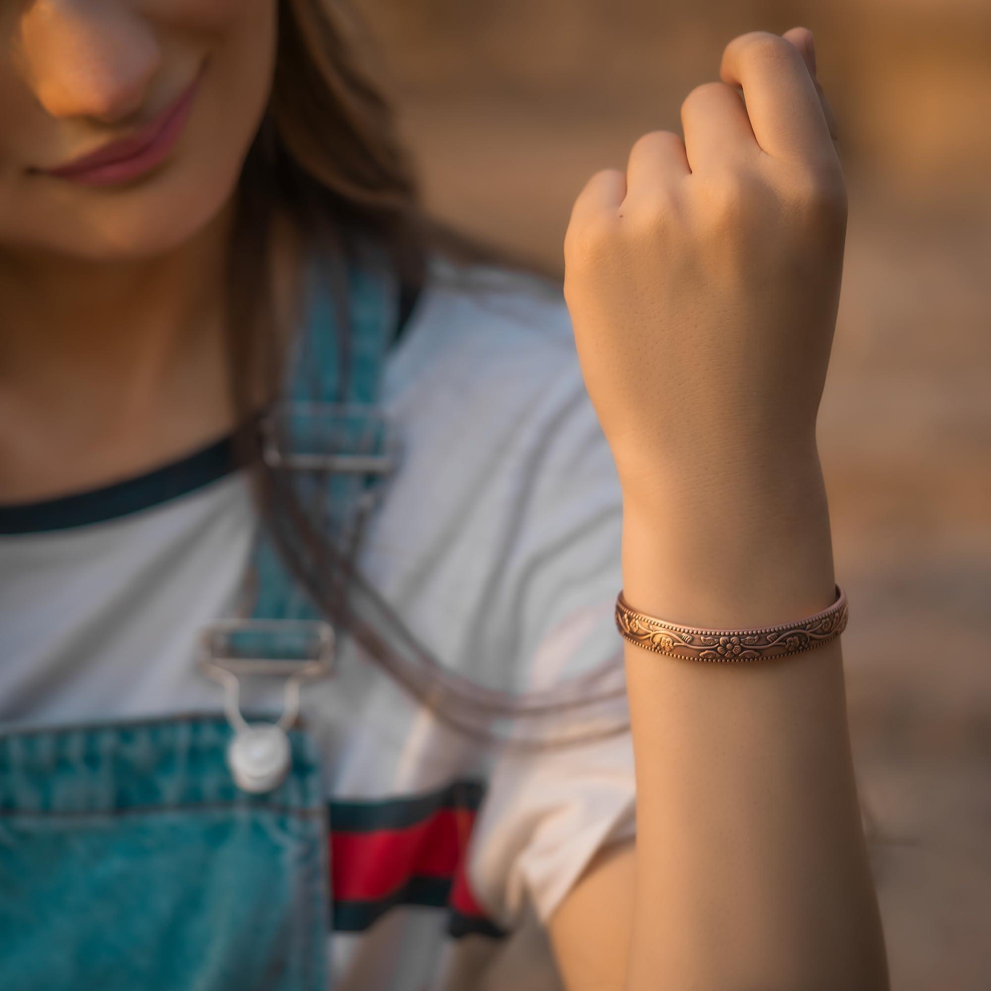 MagnetRX MagnetRX Women\'s Copper Bracelet Effective 99.9% Pure Copper Magnetic Bracelets for Women Adjustable Womens Copper Cuff Bracelet Bangle (Floral Style)