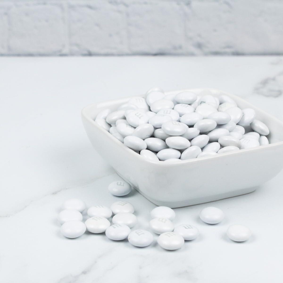 Just Candy 1,000 Pcs White Candy M&M\'s Milk Chocolate (2 lb, 1,000 Pcs)