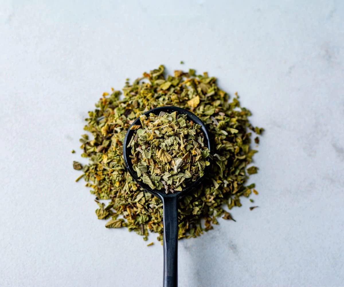 Savory Spice Shop Savory Spice Mexican Oregano - Dried Whole Leaves for Mexican & Latin-American Cooking (1/2 Cup Bag - Net: 0.85 oz)