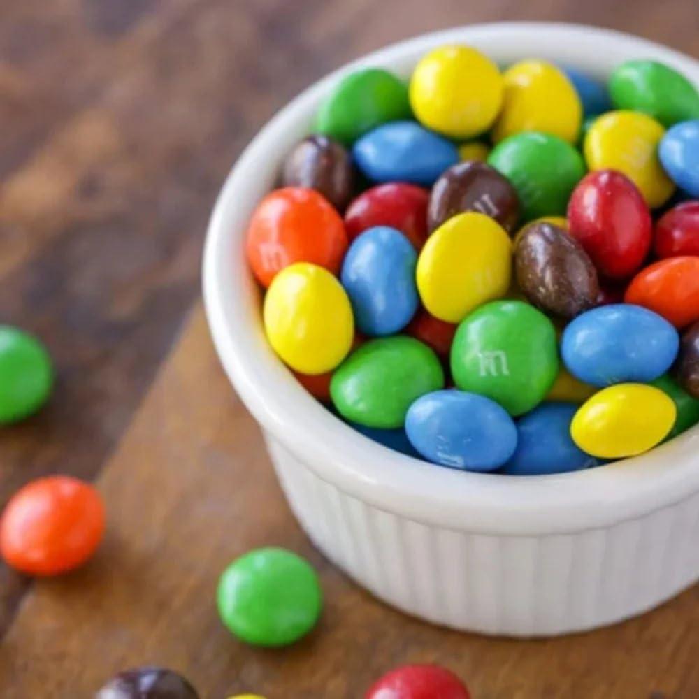 Fun Express M&Ms Peanut Fun Size Packs - 23 lbs. (Pack of 552) - Individually Wrapped Candy - Perfect for Halloween, Birthday Parties, Office Treats, and Special Occasions