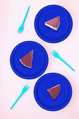 DecorRack DecorRack 30 Small Plastic Plates, Heavy Duty 7 inch Colored Plastic Dinner Plates, Disposable Party Ware for Kids Birthday, Cake Dessert Plates, Holiday Tableware, Blue (Pack of 30)