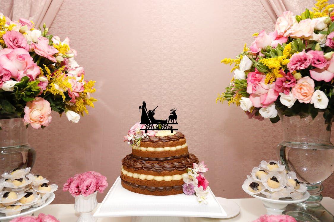 keonsatrz Funny Hunting Wedding Cake Topper Deer Hunt Wedding Cake Topper Hunt is Over Cake Topper Hunting Theme Wedding/Anniversary/Bridal Shower Party Decorations