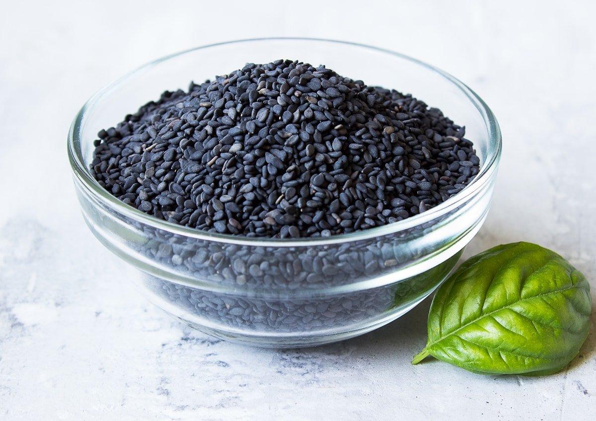 Food to Live Food to Live - Organic Black Sesame Seeds, 8 Pounds - Non-GMO, Raw Unhulled Kala Til Seeds, Unroasted, Kosher, Vegan, Bulk. Good Source of Calcium, Iron and Dietary Fiber