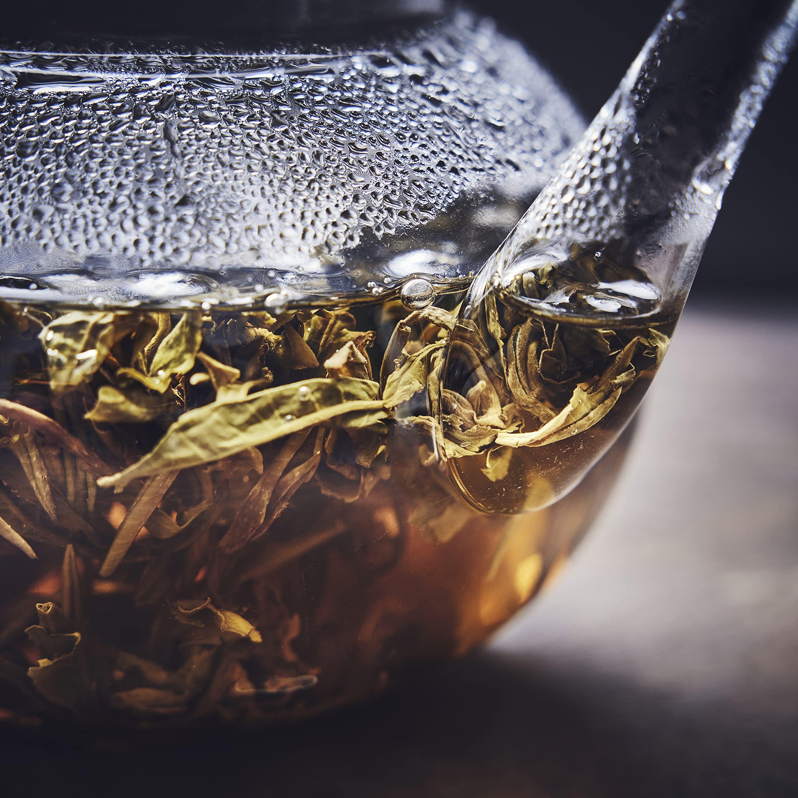 Palais des Thés Palais des Thés - Thé des Alizes - Premium Gourmet Green Tea with White Peach, Kiwi, Watermelon, and Flower Petals - 3.5oz Loose Leaf Metal Gift Tin