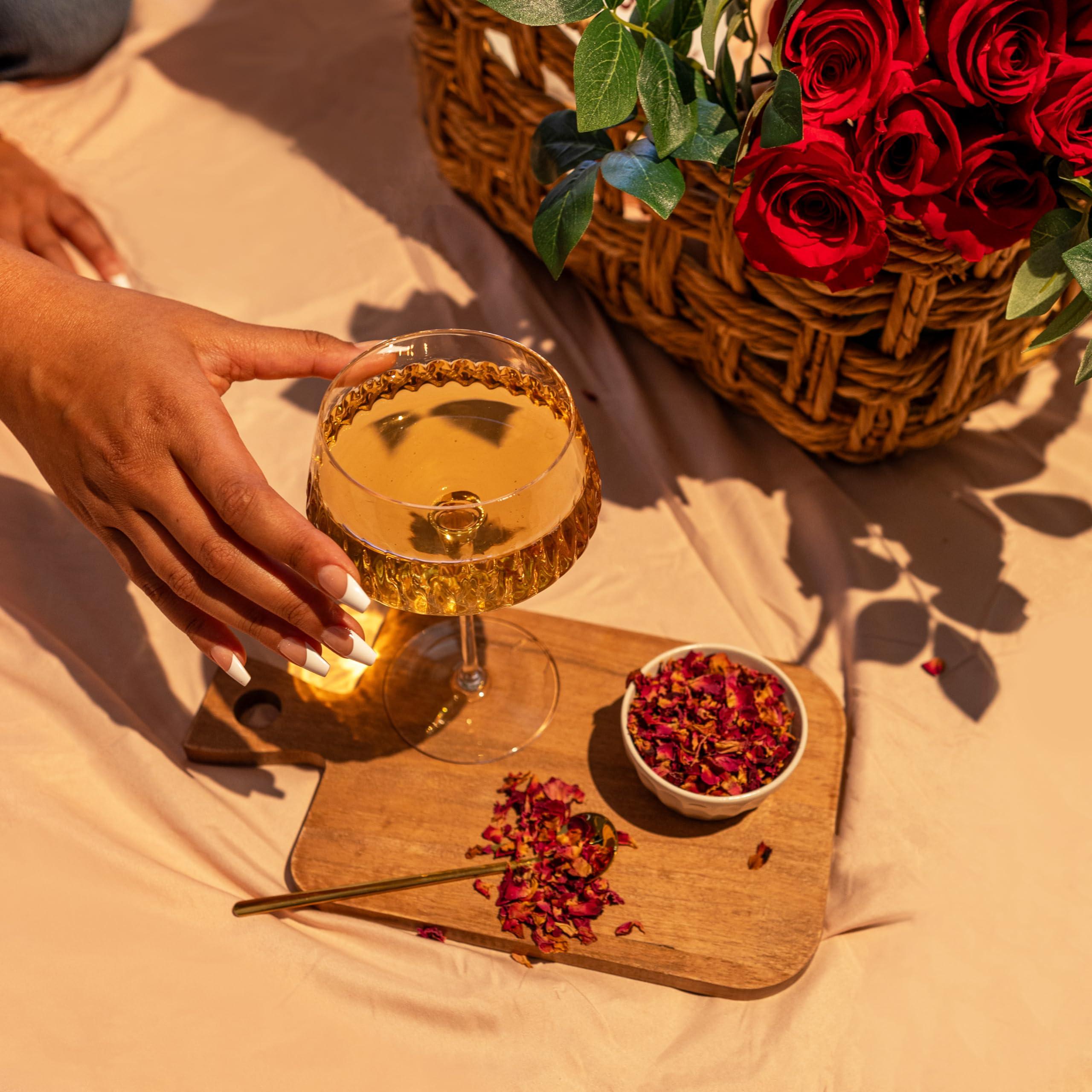 20 Leaves Dried Rose Petals - 100% Certified Organic - Herbs - Red Rose Petals for Loose Leaf Tea, Cocktails and Cakes - 4oz Resealable Bag - 1 Pack