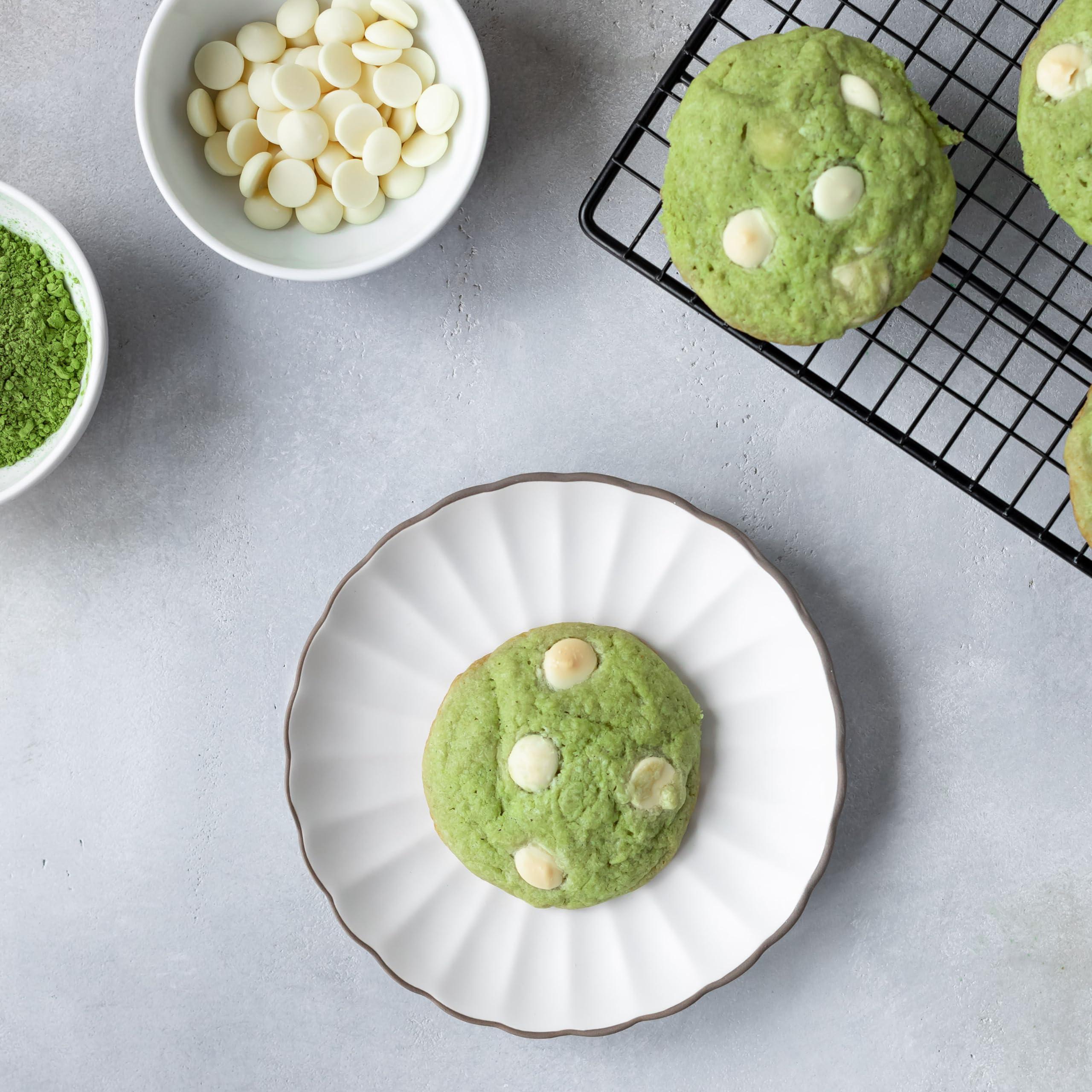 Yupik Yupik Yogurt Chips, 2.2 lb, Gluten-Free, Kosher, Yogurt Bites, Yogurt Dips, Sweet Creamy Flavor, Off-White, Melts Smoothly, Ideal for Baking, Snacking, Molding & Topping