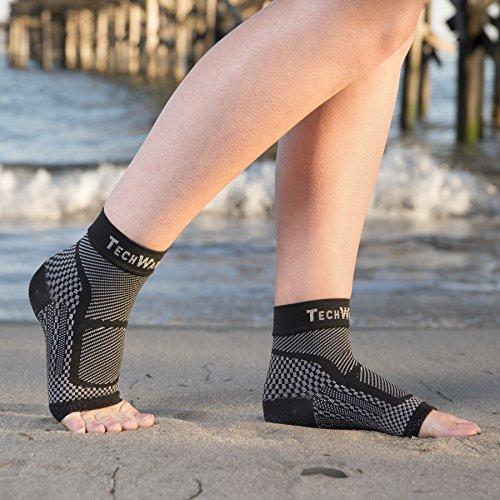TechWare Pro TechWare Pro Ankle Brace Compression Sleeve - Relieves Achilles Tendonitis, Joint Pain. Plantar Fasciitis Foot Sock with Arch Support Reduces Swelling & Heel Spur Pain. (Black, S/M)