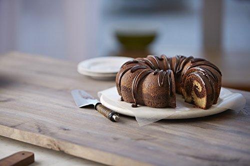 HERSHEY'S HERSHEY'S Syrup, Chocolate, Dessert Topping/Beverage Syrup, Gluten-Free, 48 Ounce (Pack of 12)