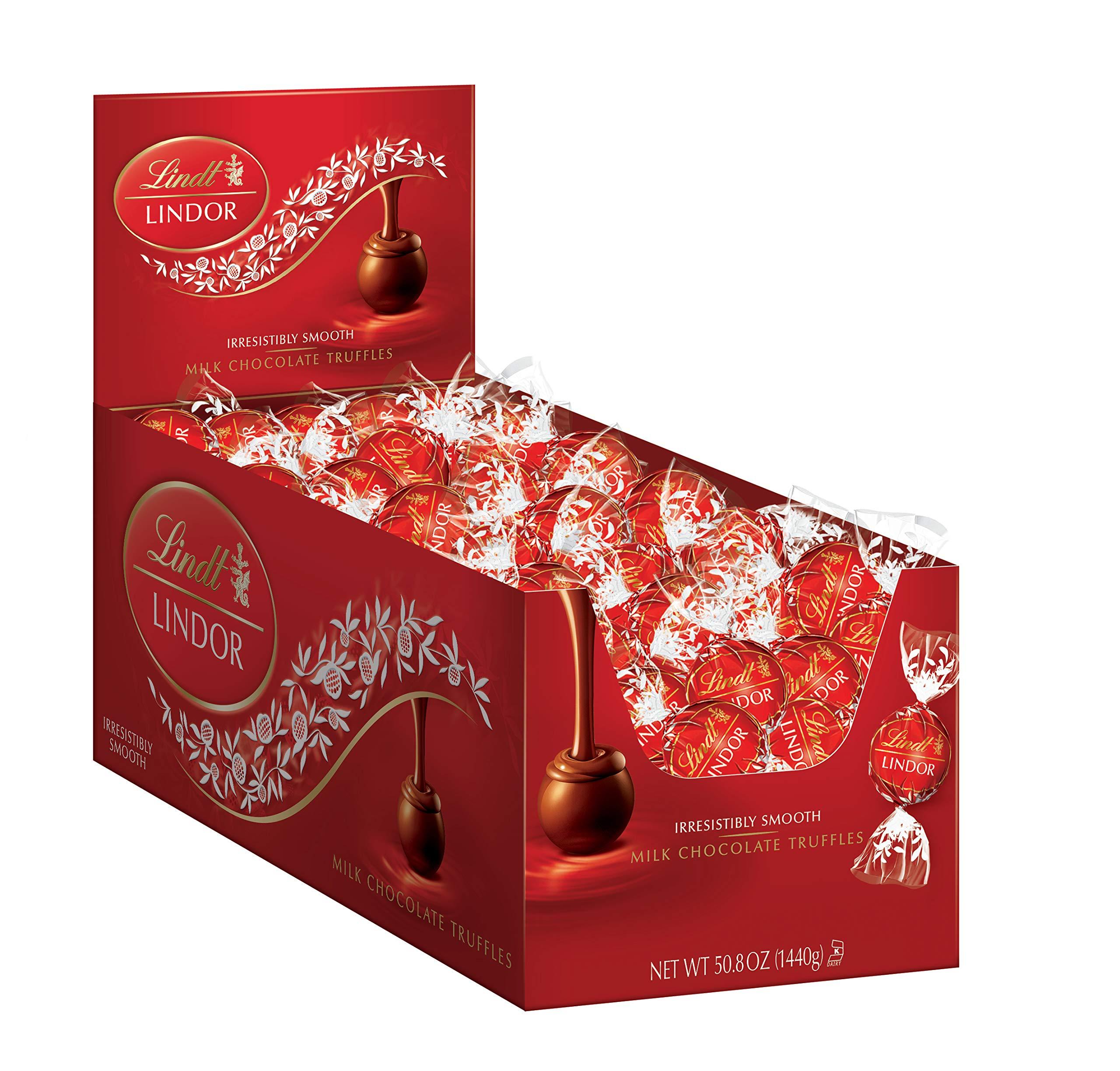 Lindt Lindt LINDOR Milk Chocolate Truffles with Smooth Melting Centers, Chocolate for Holidays | Lindt LINDOR Milk Chocolate Truffles with Smooth Melting Centers, Chocolate for Holidays