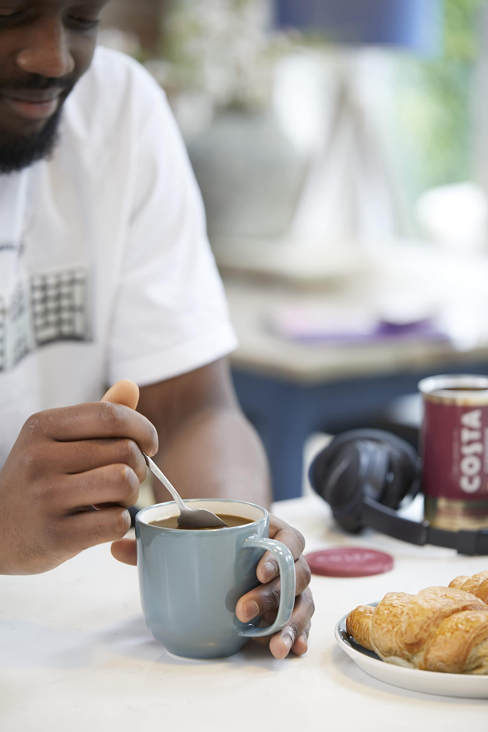 Costa Costa Coffee Smooth Medium Roast Instant Coffee with Finely Ground Beans Tin, 6 x 100g, COS-MG-UK-5001