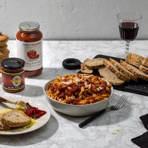 Dave's Gourmet Dave\'s Gourmet Organic Heritage Red Tomato Pasta Sauce Vegan and Gluten Free 24 oz jar- 3 Jar Pack