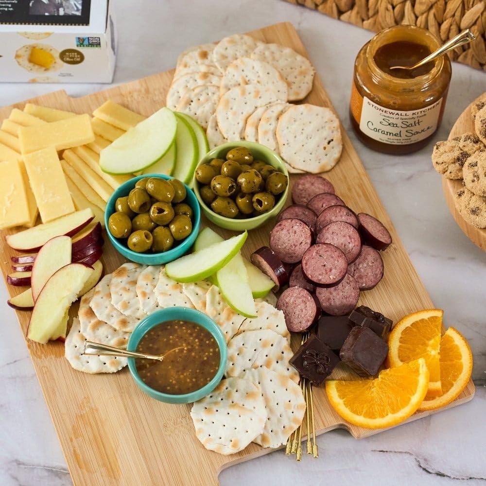 GourmetGiftBaskets.com GourmetGiftBaskets.com Deluxe Fruit Basket - Gourmet Gift Baskets Prime - Fruit Gift Baskets - Food Gift Baskets Prime - Birthday, Christmas, Sympathy, Men, Women, Family