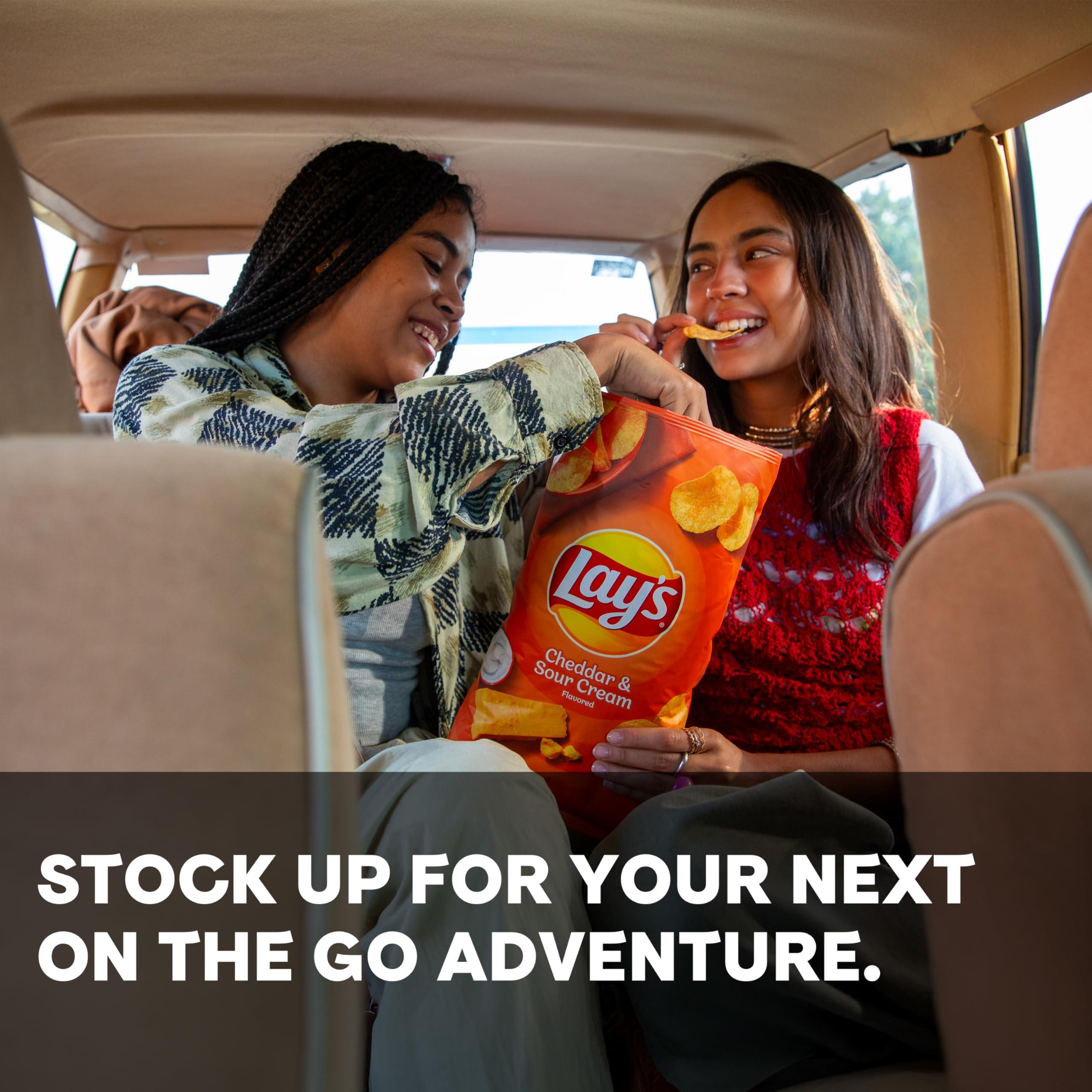 Lay's Lay\'s Salt & Vinegar Flavored Potato Chips, (40 Count)