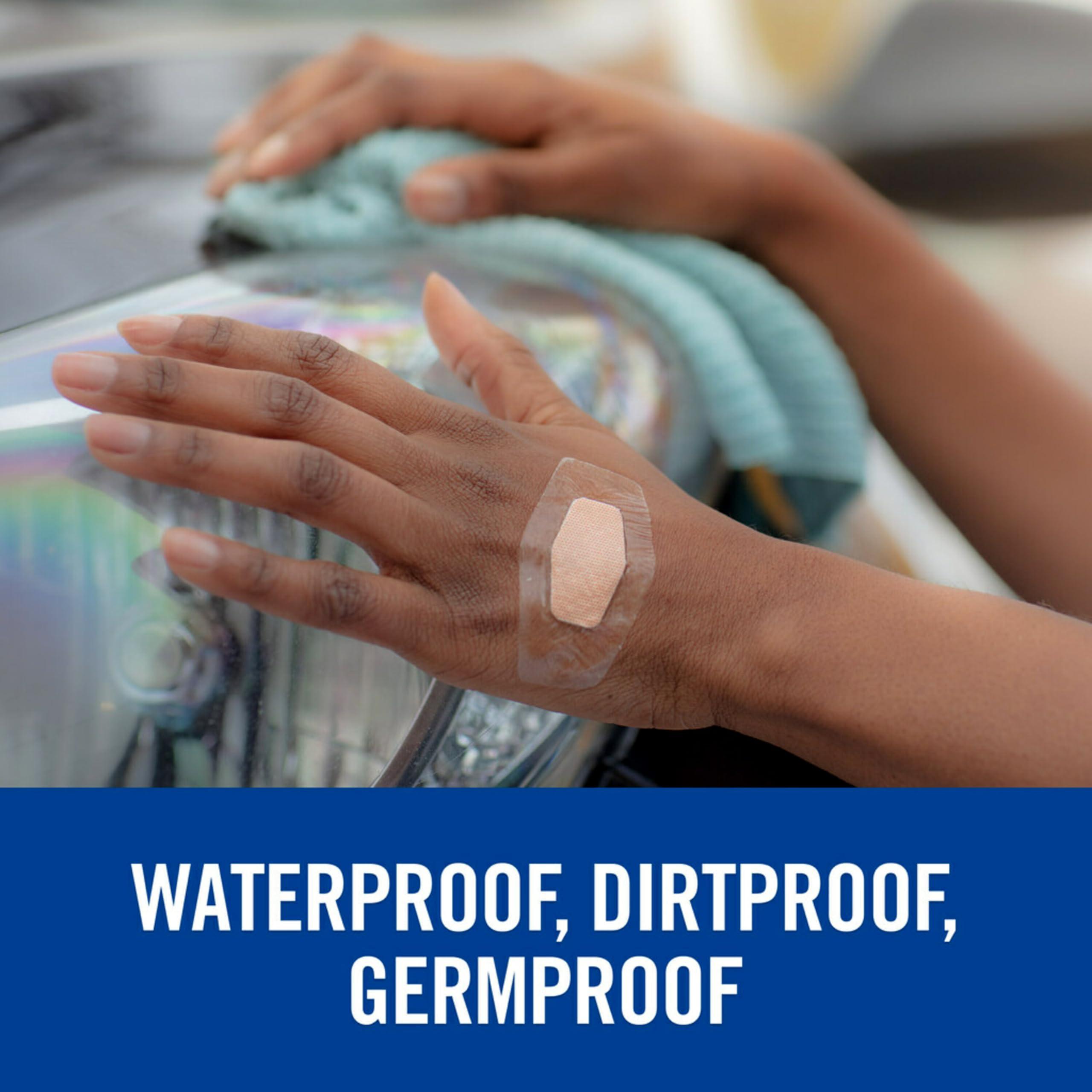 Nexcare Nexcare Waterproof Bandages, Stays on in the Pool, Holds for 12 Hours, Clear Bandages for Fingers and Elbows - 100 Pack Waterproof Bandages