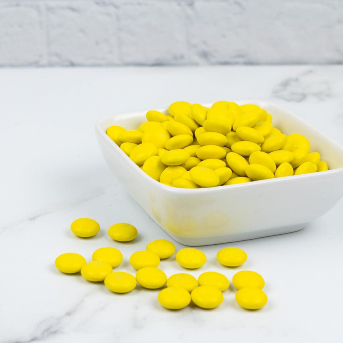 Just Candy 1,000 Pcs Yellow Candy M&M\'s Milk Chocolate (2 lb, 1,000 Pcs)