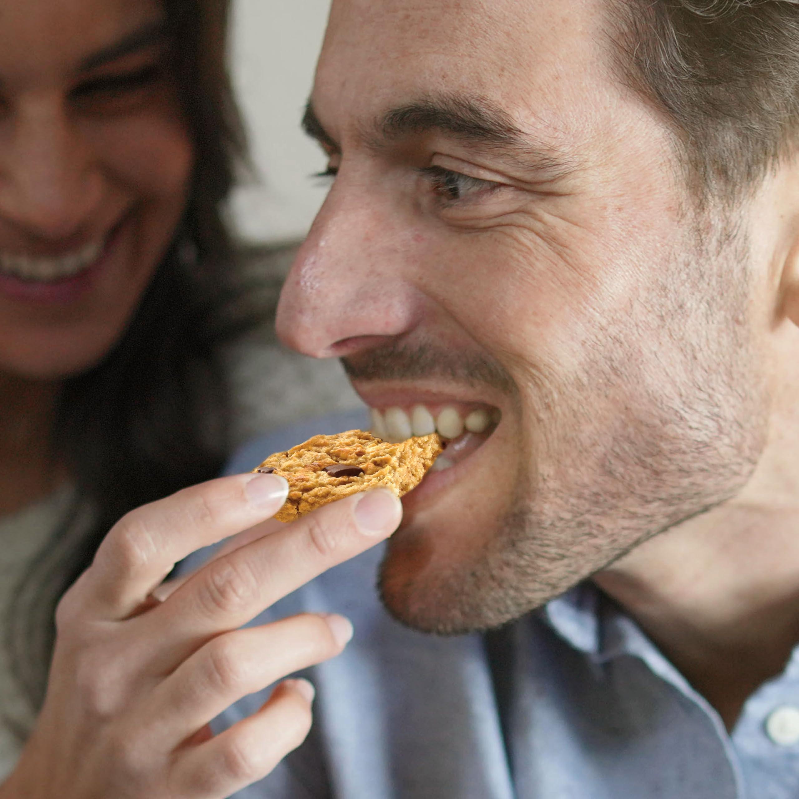 Belvita belVita Soft Baked Oats & Chocolate Breakfast Biscuits, Chewy Breakfast Bars, 6 Boxes of 5 Packs (1 Biscuit Per Pack)