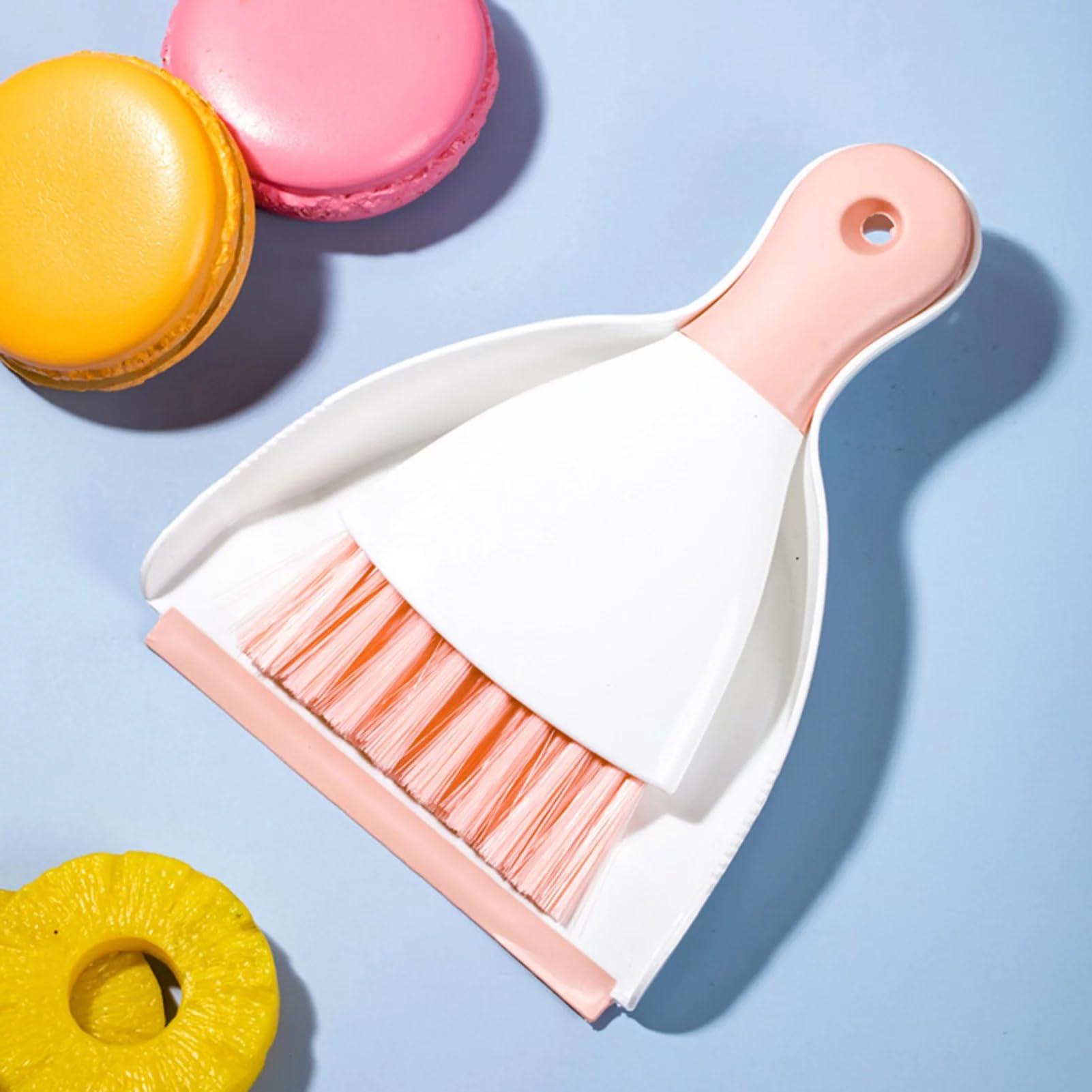 WDDBHSKN Dust pan Broom Brush Dustpan - Small Broom and Dustpan Set,Mini Broom and Dustpan,Small Dustpan and Brush Set for Home Cleaning, Sofa, Desk, Guinea Pig Cage, Cat Litter etc.Pink