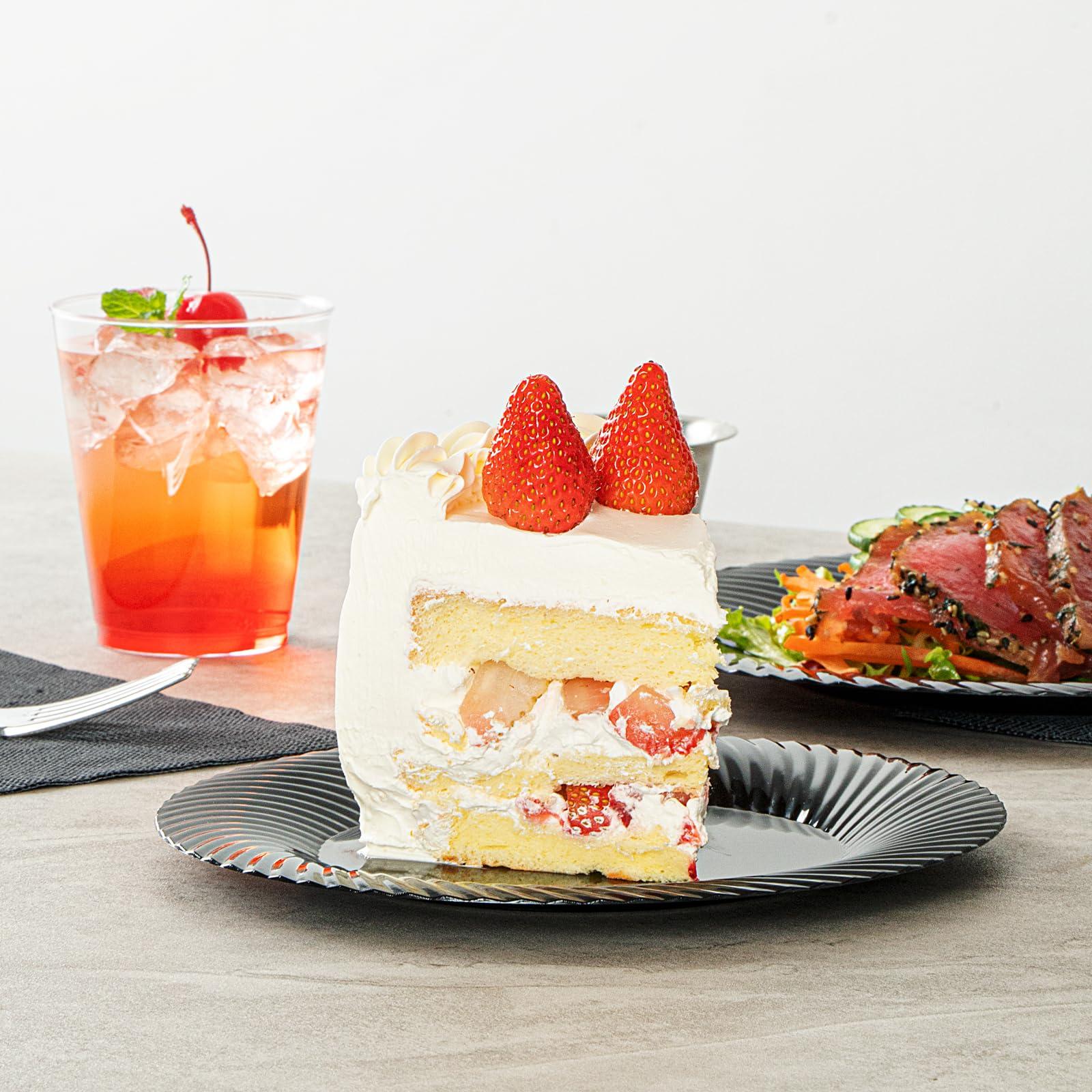 Restaurantware Restaurantware Moderna 7 Inch Premium Disposable Plates 40 Round Plastic Plates For Parties - Wave Pattern Heavy-duty Black Plastic Dinner Plates For Warm And Cold Foods Ideal For Cafes