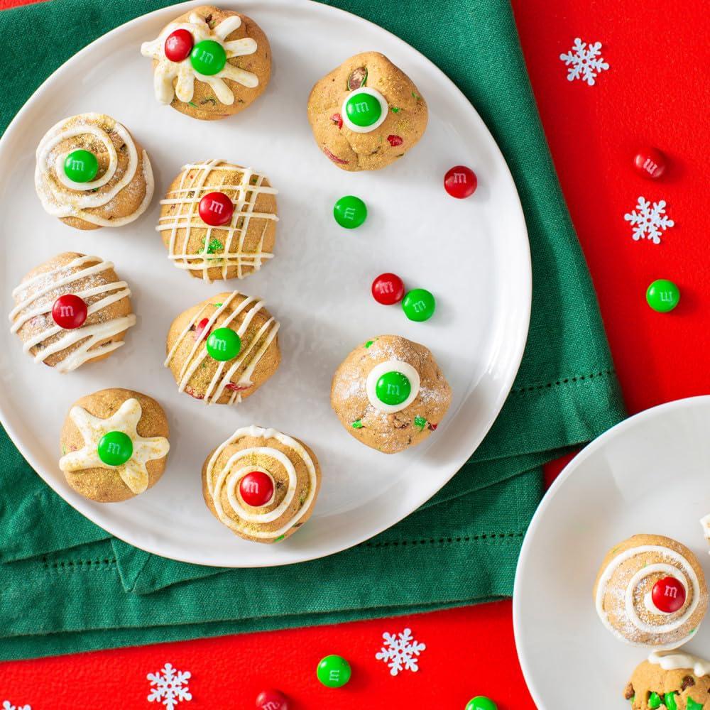 M&M\'S M&M\'S Peanut Butter Red & Green Milk Chocolate Christmas Candy, 34 Oz Resealable Bag